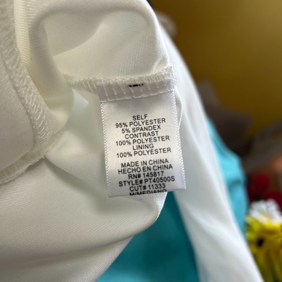 White, sheer long sleeve crop top from Akira - Picture 7 of 10